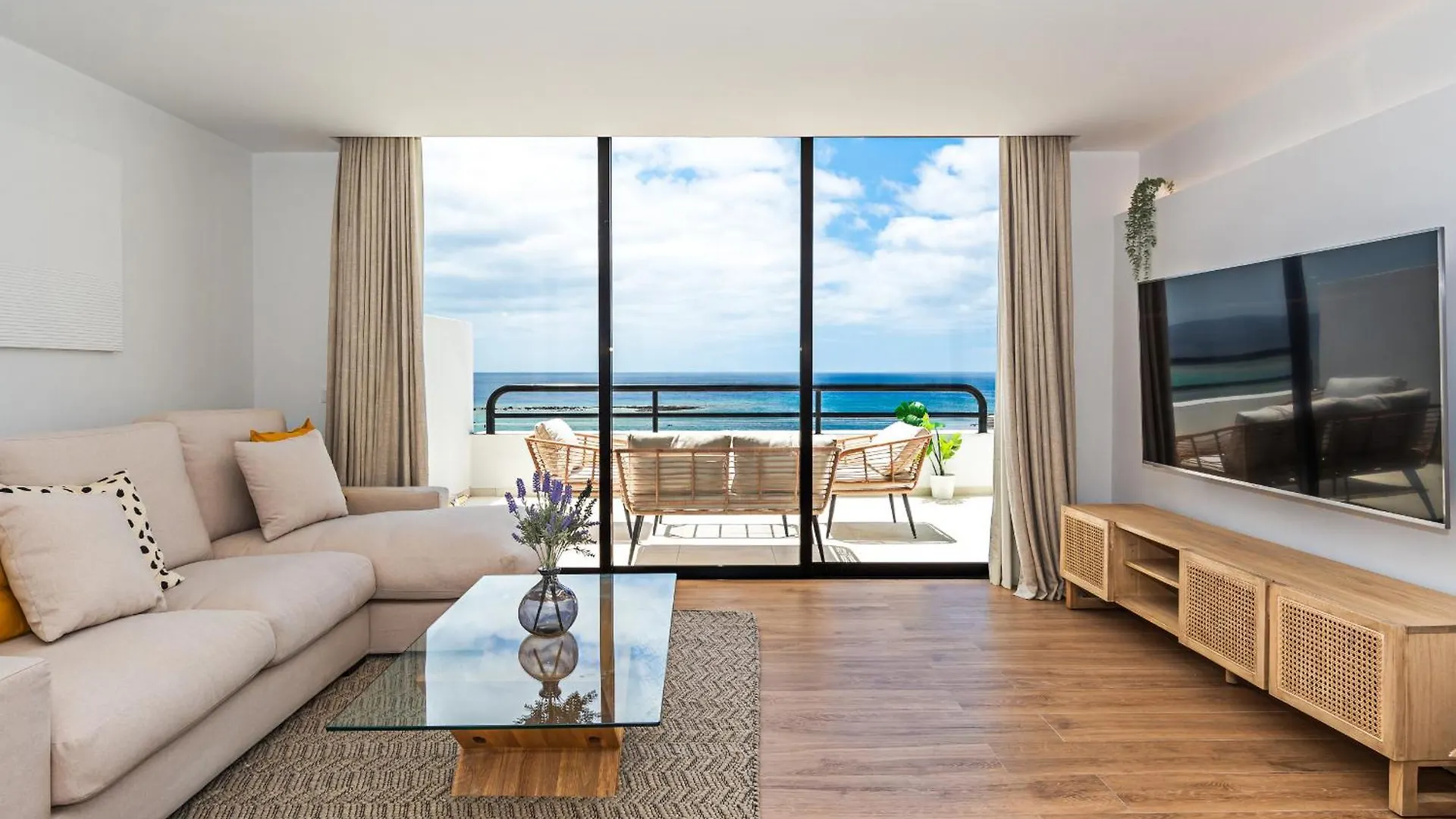 Luxury Ocean Views 2Br House - Private Parking Apartment Arrecife